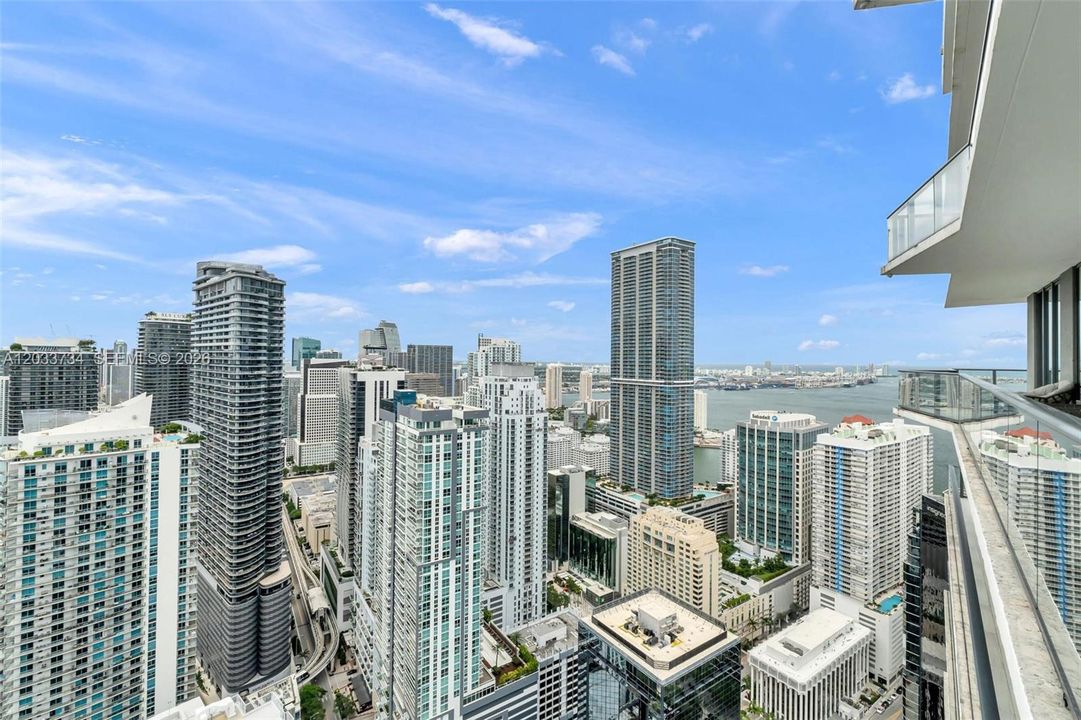 На продажу: $1,635,000 (3 спален, 2 ванн, 1711 Квадратных фут)