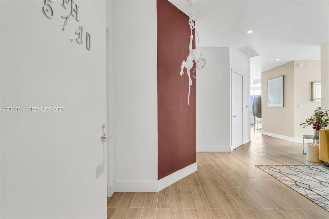 На продажу: $1,635,000 (3 спален, 2 ванн, 1711 Квадратных фут)