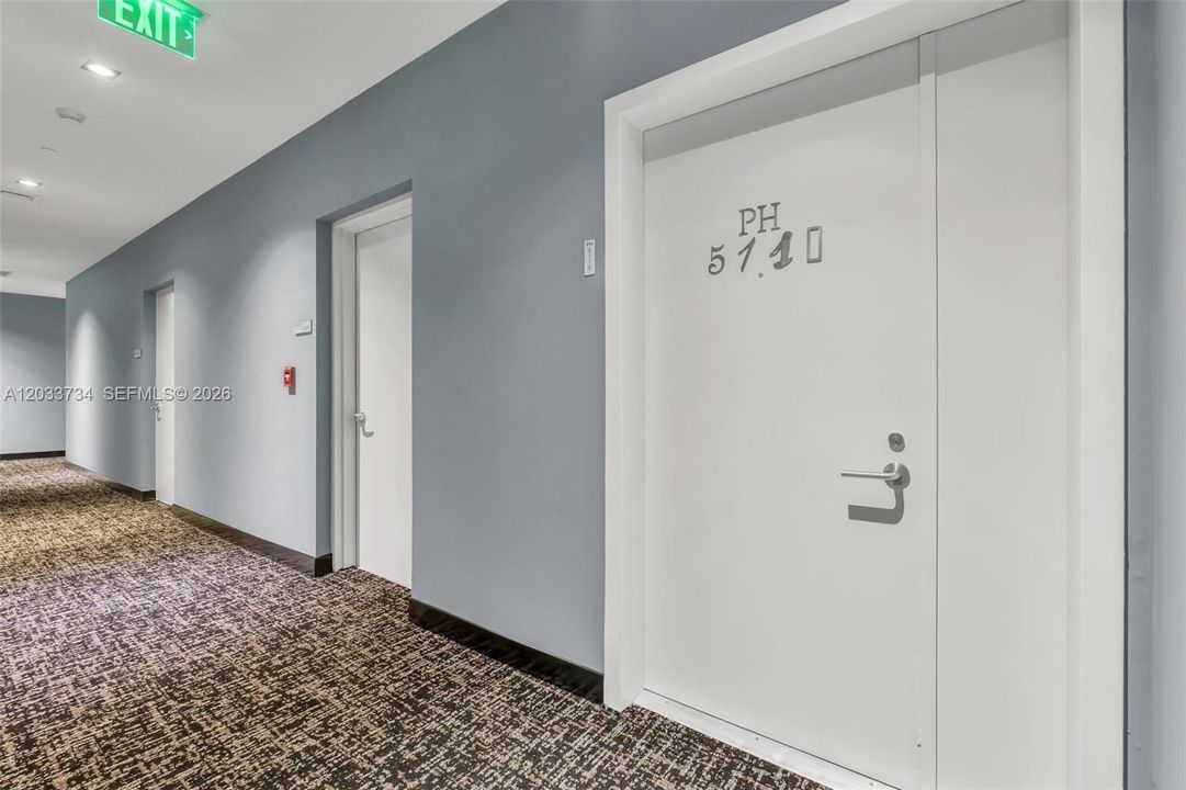 На продажу: $1,635,000 (3 спален, 2 ванн, 1711 Квадратных фут)