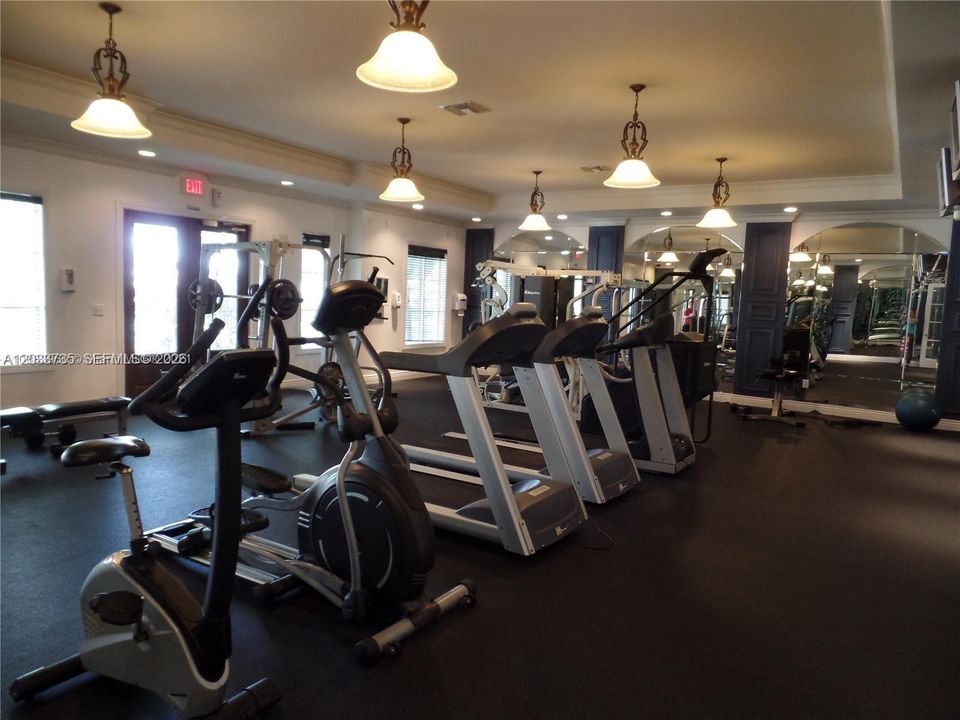En Renta: $2,850 (2 camas, 2 baños, 1001 Pies cuadrados)