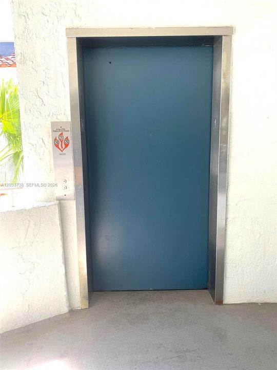 В аренду: $1,800 (1 спален, 1 ванн, 796 Квадратных фут)
