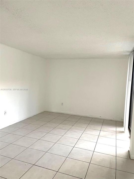 В аренду: $1,800 (1 спален, 1 ванн, 796 Квадратных фут)