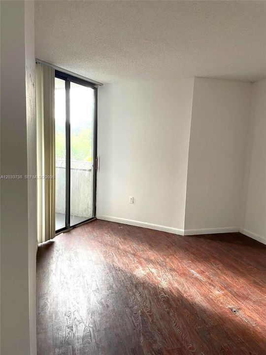 В аренду: $1,800 (1 спален, 1 ванн, 796 Квадратных фут)