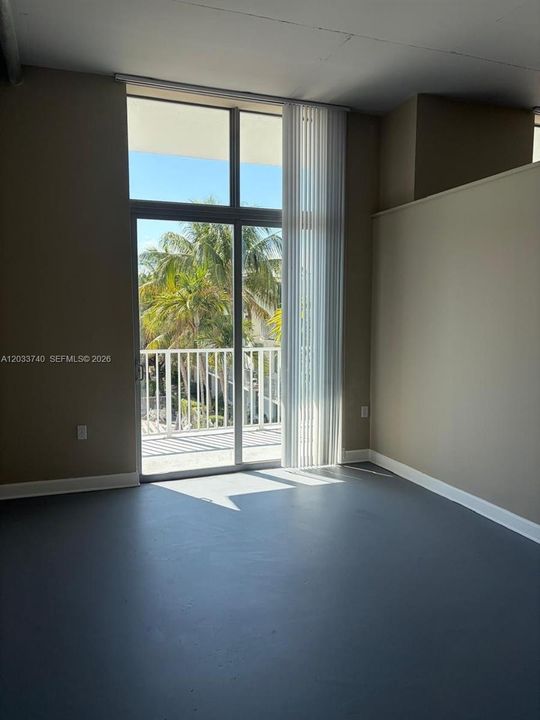 For Sale: $313,000 (2 beds, 2 baths, 1076 Square Feet)