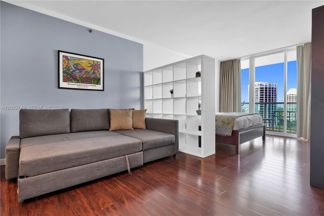 For Rent: $2,600 (0 beds, 1 baths, 398 Square Feet)