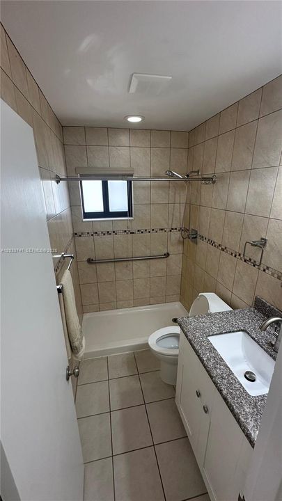 For Rent: $3,500 (3 beds, 1 baths, 1164 Square Feet)