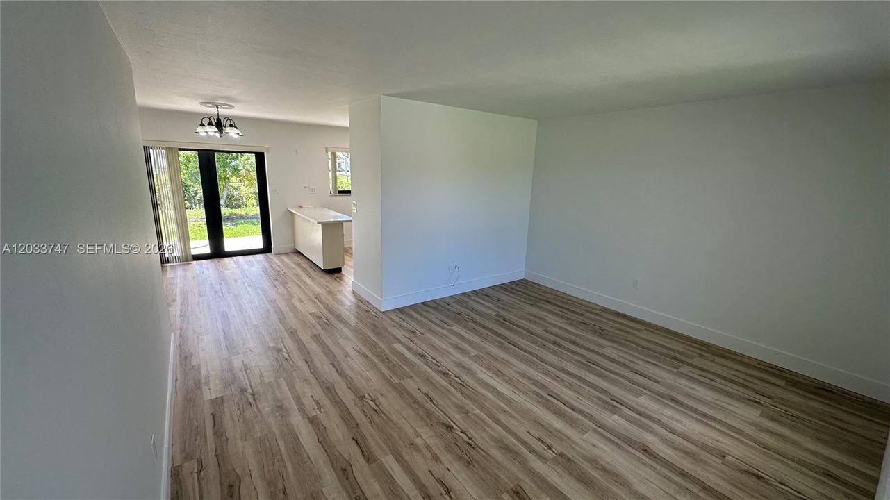 For Rent: $3,500 (3 beds, 1 baths, 1164 Square Feet)