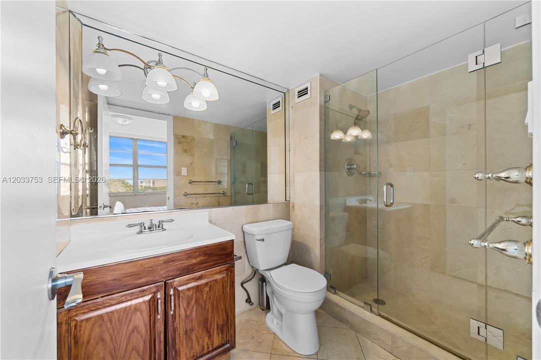 For Sale: $270,000 (2 beds, 2 baths, 1251 Square Feet)