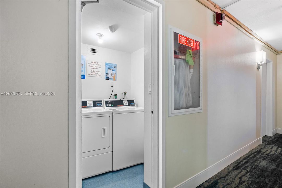 For Sale: $270,000 (2 beds, 2 baths, 1251 Square Feet)