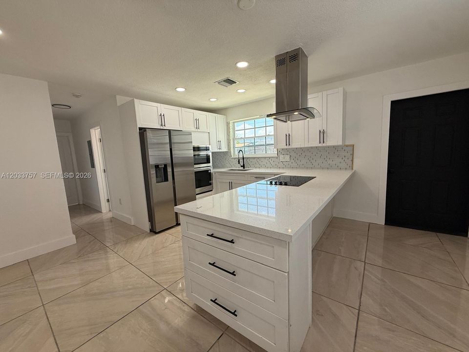 For Sale: $495,000 (3 beds, 2 baths, 1120 Square Feet)
