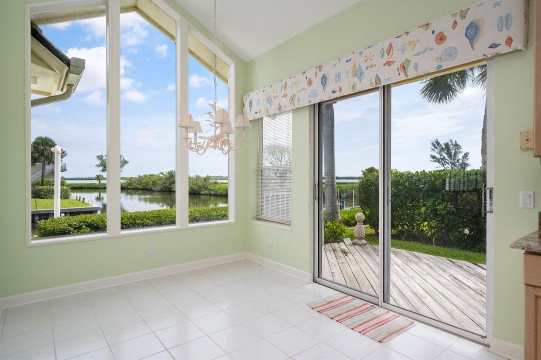 19-web-or-mls-3500 Marsh Lane-19