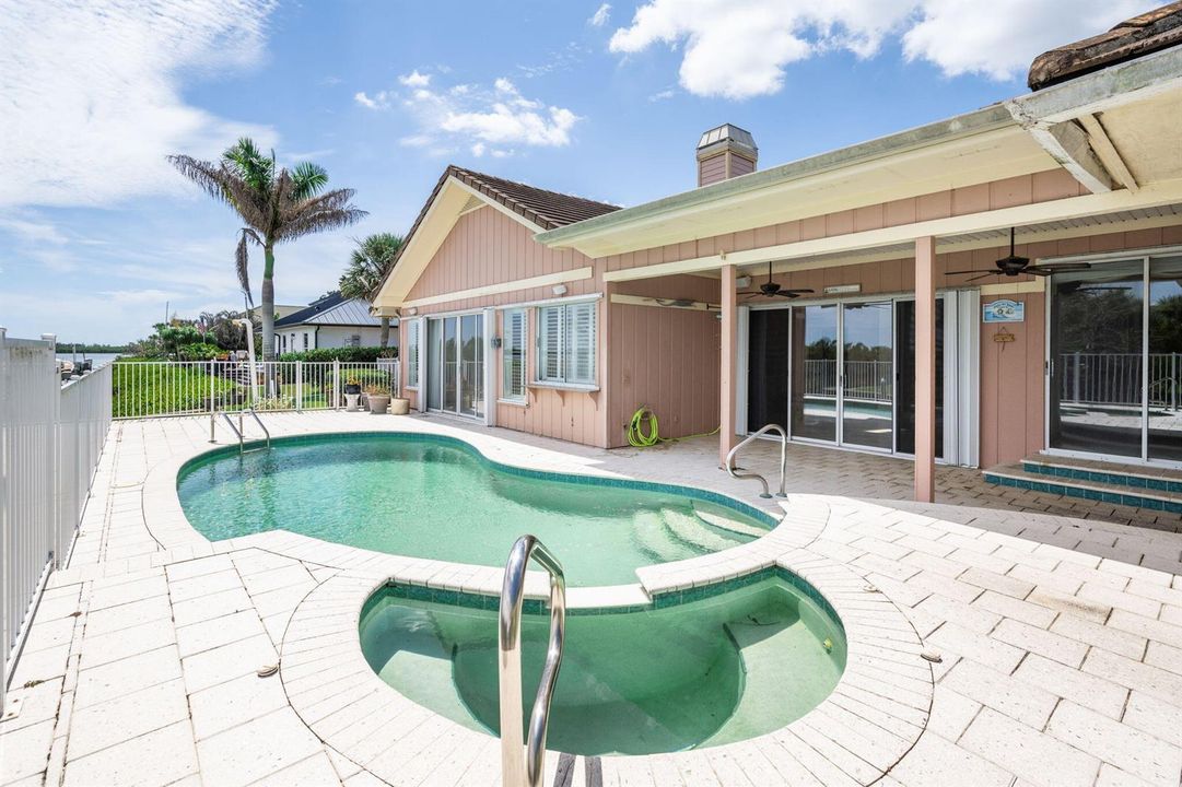 39-web-or-mls-3500 Marsh Lane-39