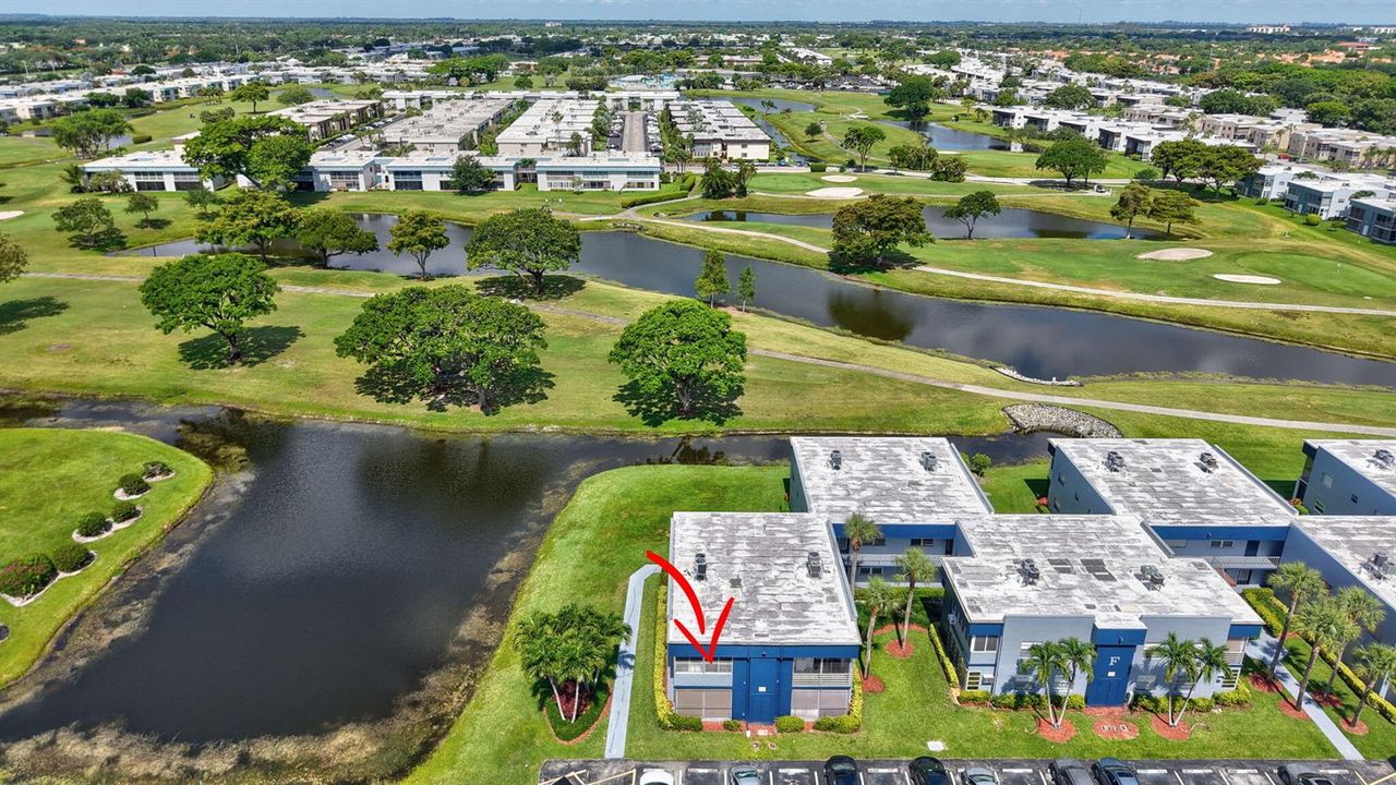 PANORAMIC LAKE AND GOLF VIEWS