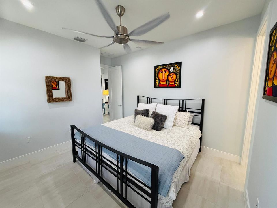 Bedroom 2 - 5
