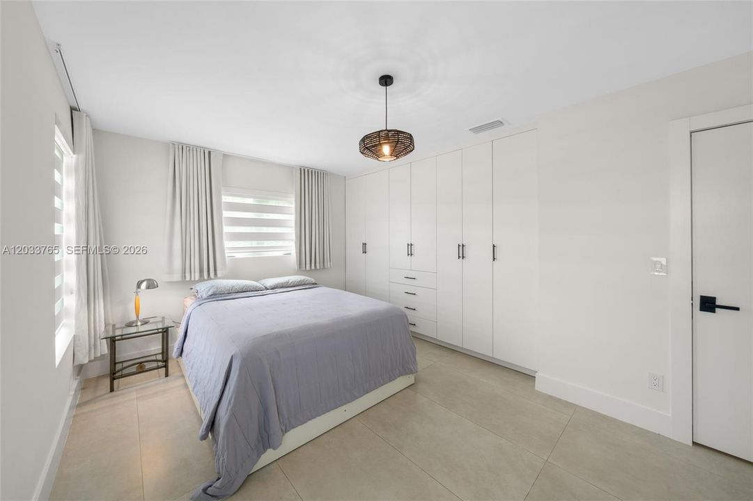 En Renta: $7,950 (4 camas, 3 baños, 2698 Pies cuadrados)