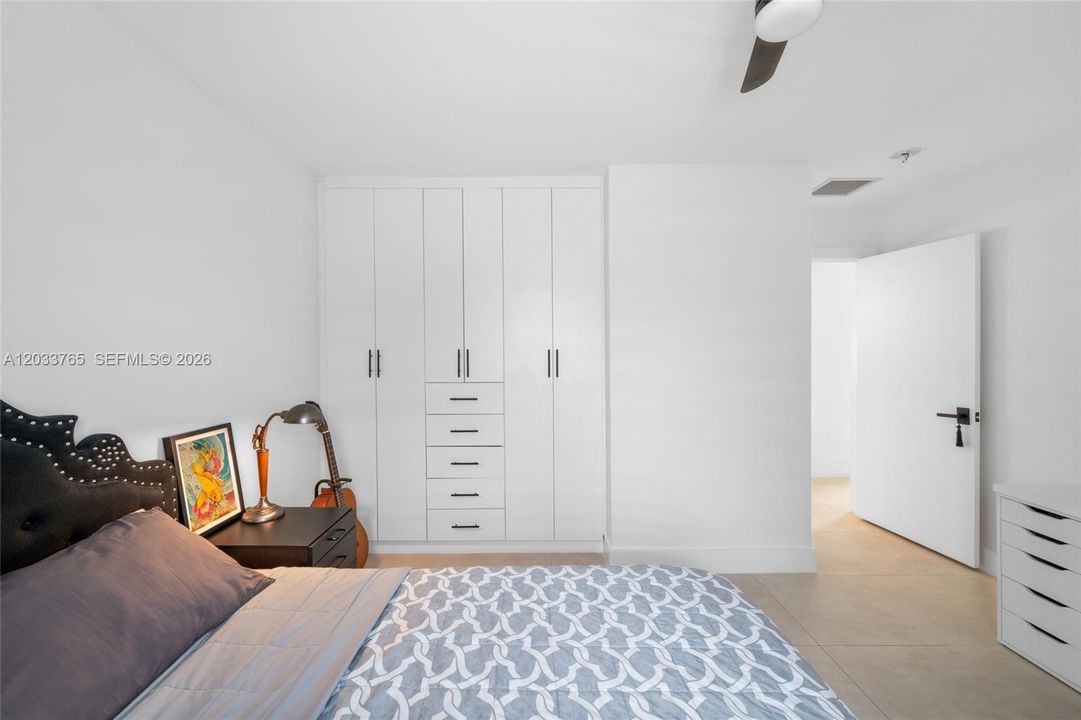 En Renta: $7,950 (4 camas, 3 baños, 2698 Pies cuadrados)