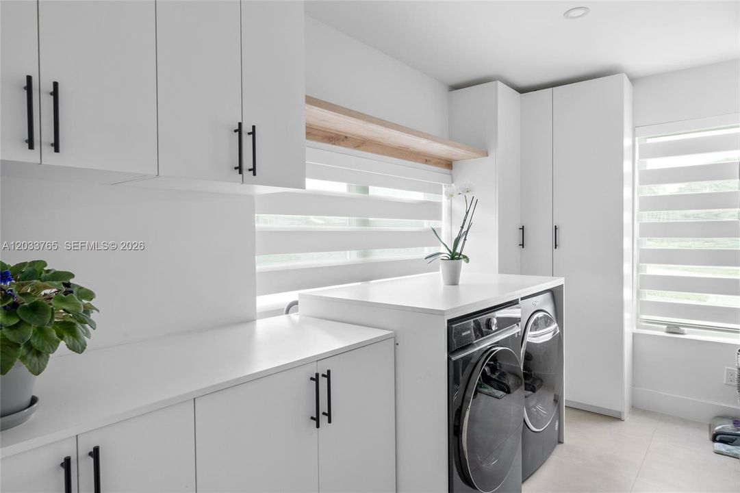 En Renta: $7,950 (4 camas, 3 baños, 2698 Pies cuadrados)