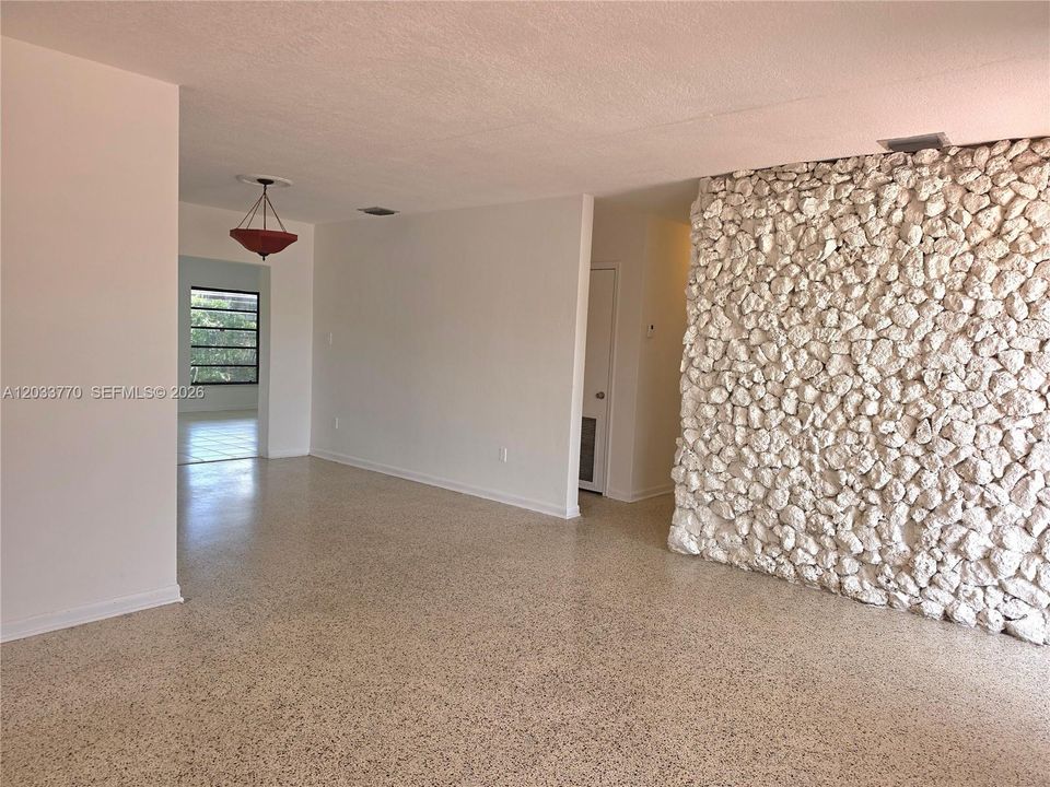 For Sale: $675,000 (3 beds, 1 baths, 1857 Square Feet)