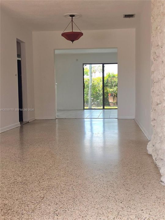 For Sale: $675,000 (3 beds, 1 baths, 1857 Square Feet)