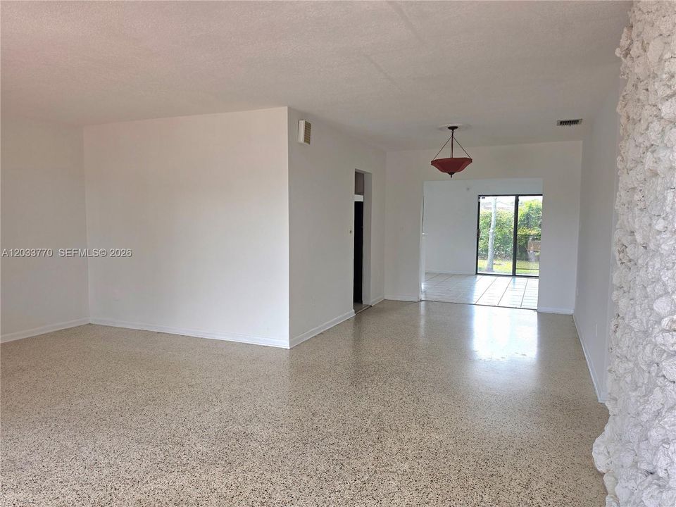 For Sale: $675,000 (3 beds, 1 baths, 1857 Square Feet)
