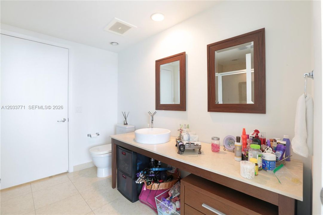 For Rent: $6,250 (2 beds, 2 baths, 1518 Square Feet)