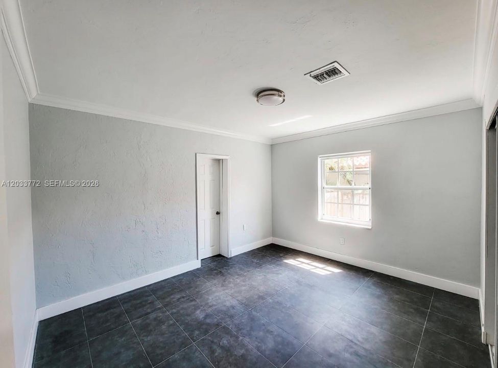 For Rent: $6,300 (4 beds, 3 baths, 1588 Square Feet)