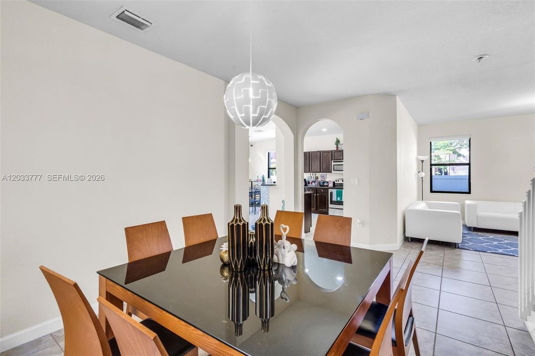 For Sale: $750,000 (4 beds, 3 baths, 2622 Square Feet)