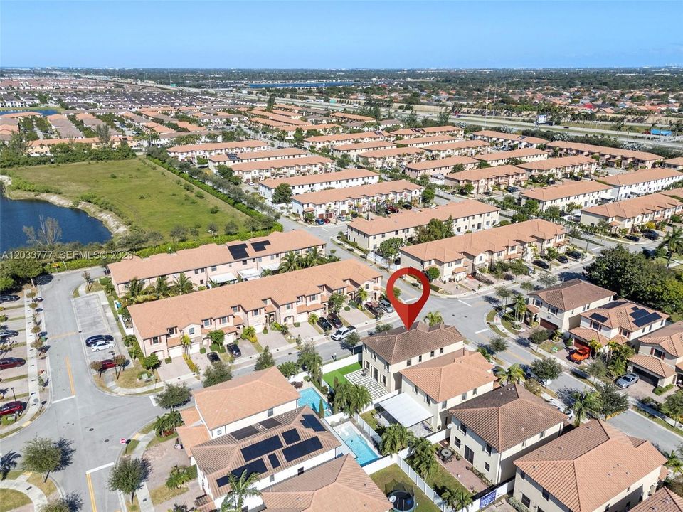 For Sale: $750,000 (4 beds, 3 baths, 2622 Square Feet)