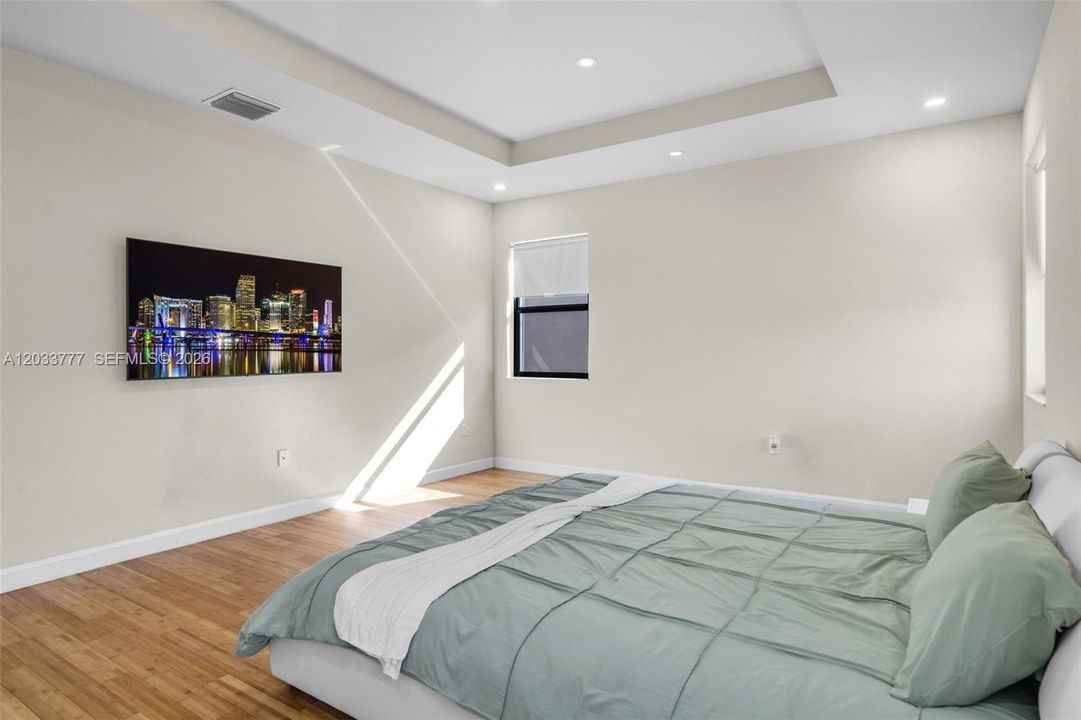 For Sale: $750,000 (4 beds, 3 baths, 2622 Square Feet)