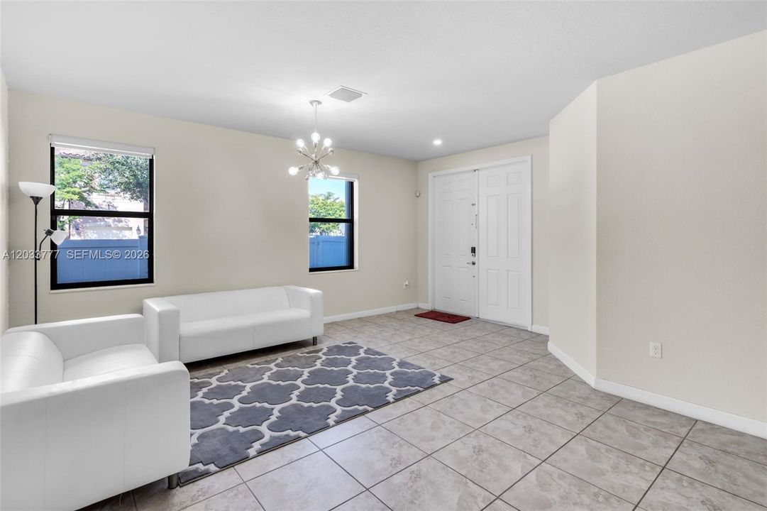For Sale: $750,000 (4 beds, 3 baths, 2622 Square Feet)