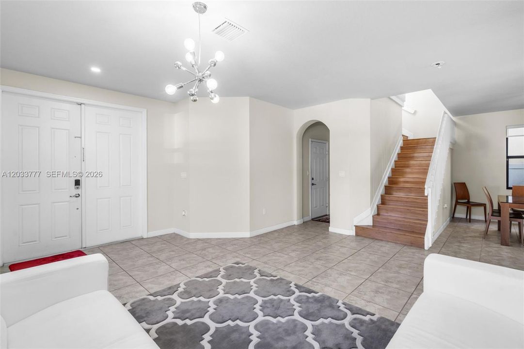 For Sale: $750,000 (4 beds, 3 baths, 2622 Square Feet)