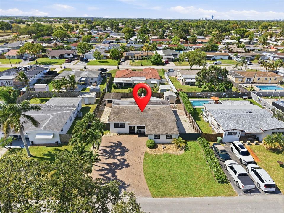 For Sale: $665,000 (4 beds, 2 baths, 1341 Square Feet)