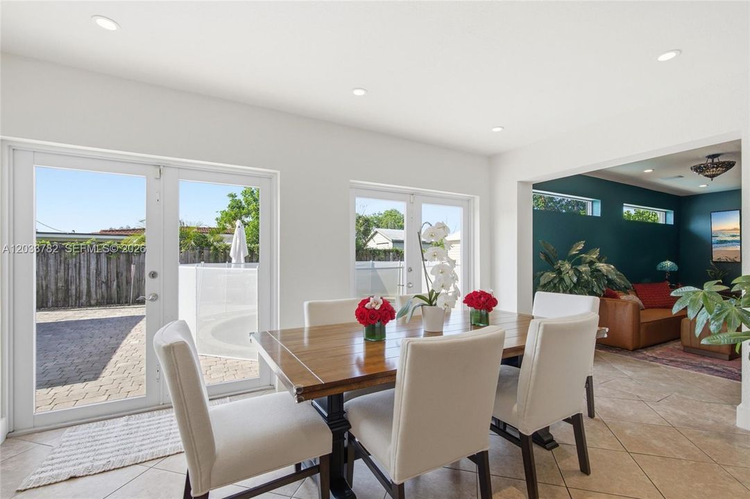 For Sale: $665,000 (4 beds, 2 baths, 1341 Square Feet)