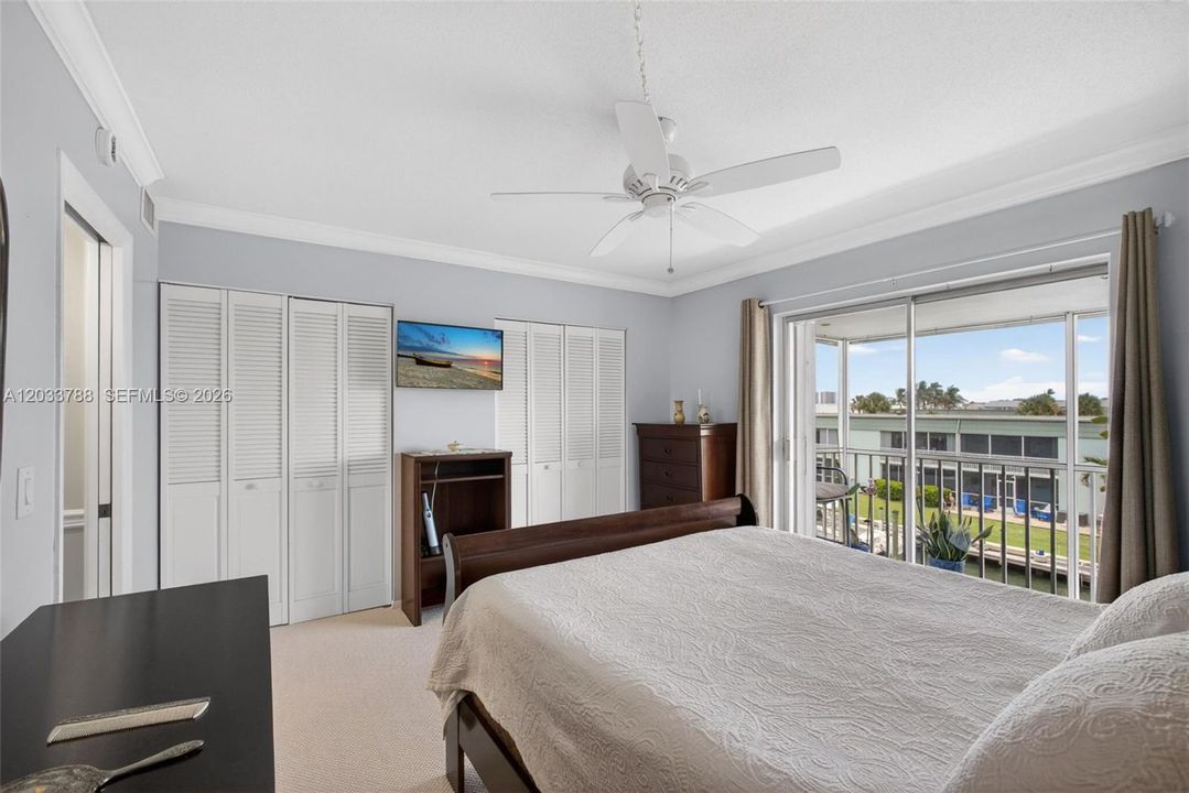 For Sale: $180,000 (1 beds, 1 baths, 640 Square Feet)