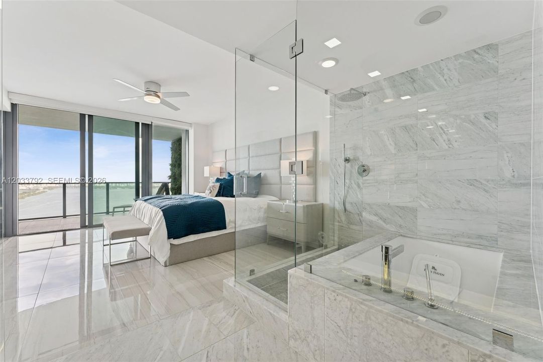 Shower and Tub ensuite