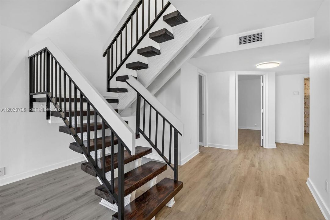 For Rent: $3,500 (4 beds, 2 baths, 2170 Square Feet)