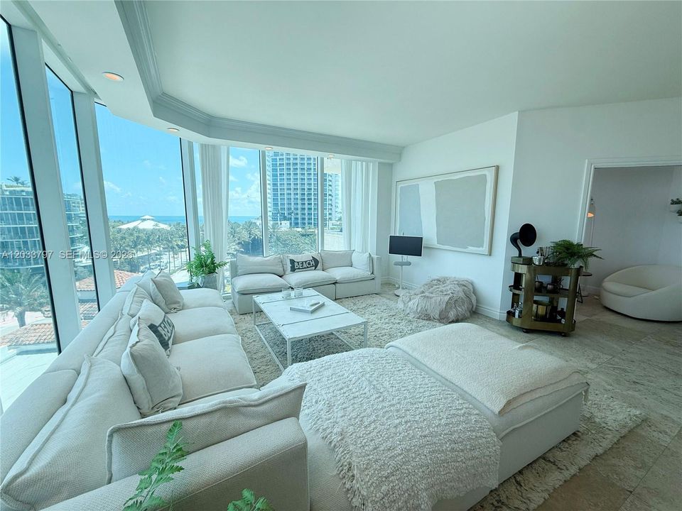 For Rent: $13,500 (3 beds, 2 baths, 2340 Square Feet)