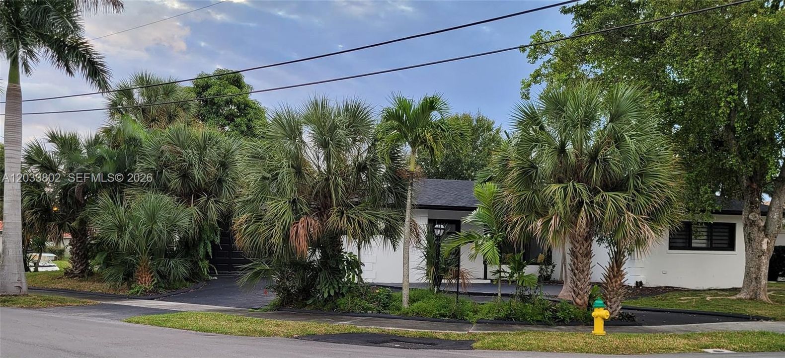 For Sale: $899,000 (3 beds, 2 baths, 2151 Square Feet)