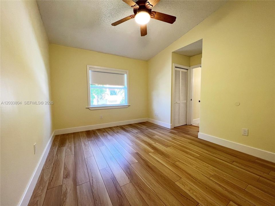 For Rent: $2,500 (2 beds, 1 baths, 1068 Square Feet)