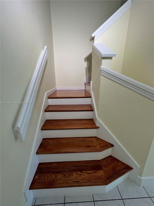 For Rent: $2,500 (2 beds, 1 baths, 1068 Square Feet)