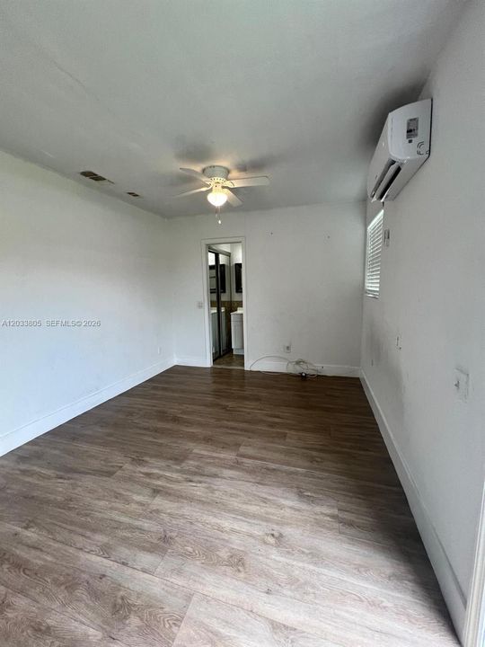 For Rent: $1,200 (1 beds, 1 baths, 1771 Square Feet)