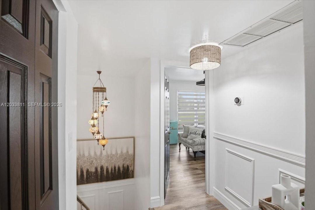 For Rent: $2,800 (2 beds, 2 baths, 1205 Square Feet)