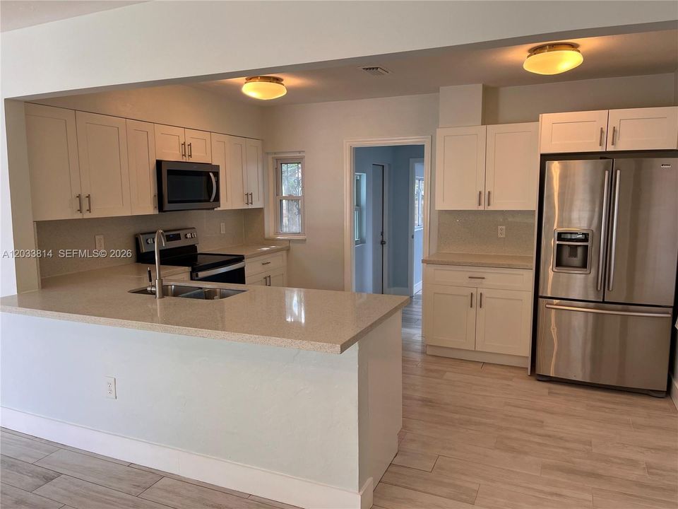 For Rent: $3,250 (3 beds, 2 baths, 1161 Square Feet)