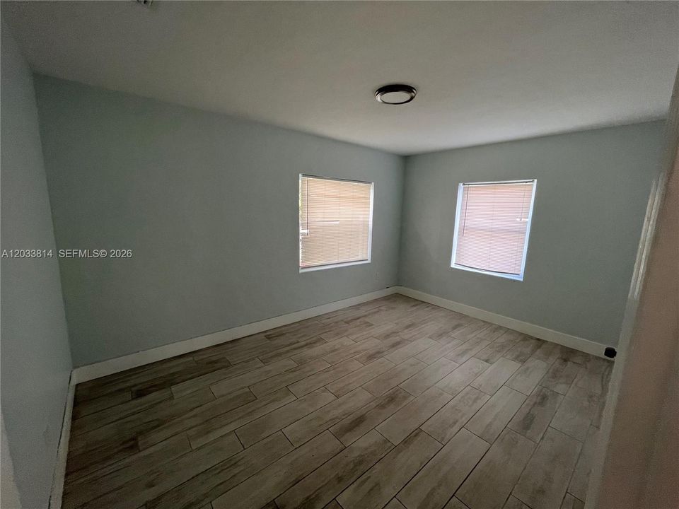For Rent: $3,250 (3 beds, 2 baths, 1161 Square Feet)