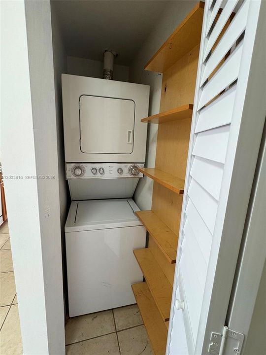 For Rent: $2,750 (2 beds, 3 baths, 1113 Square Feet)