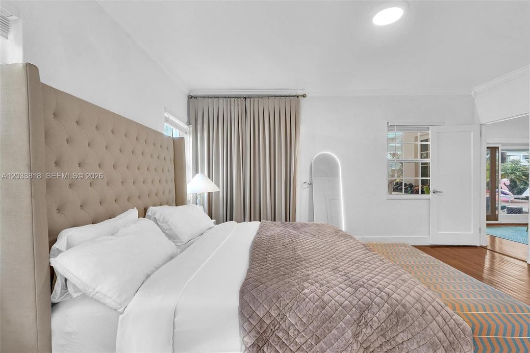 For Rent: $11,000 (4 beds, 3 baths, 1996 Square Feet)