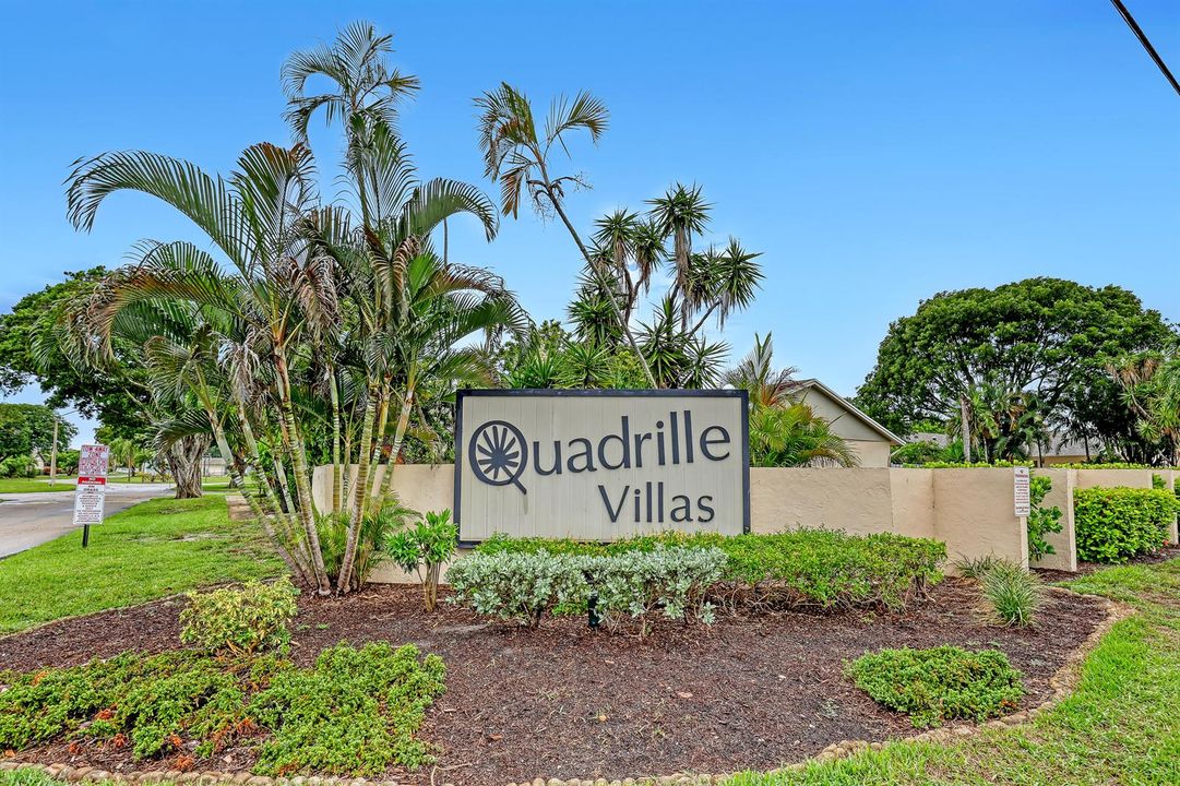 Quadrille Villas (1)