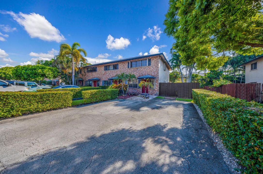 2124 NE Ninth Ave-Wilton Manors,Carolina