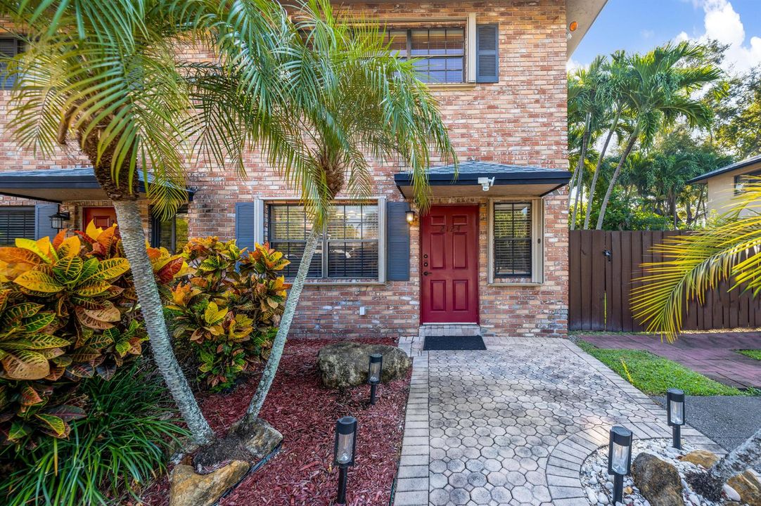2124 NE Ninth Ave-Wilton Manors,Carolina