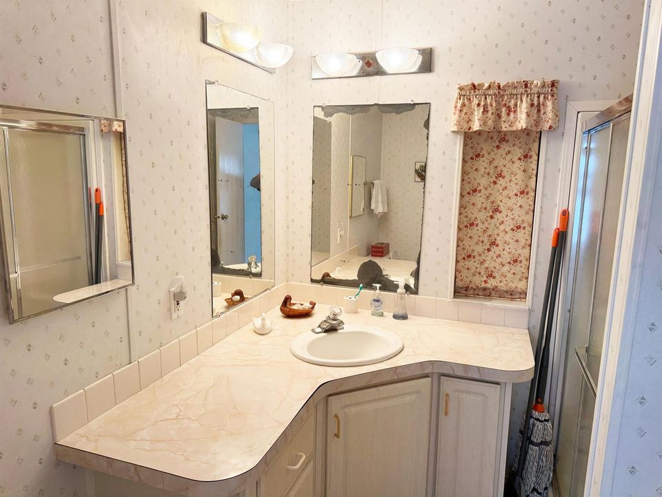 Bathroom 001